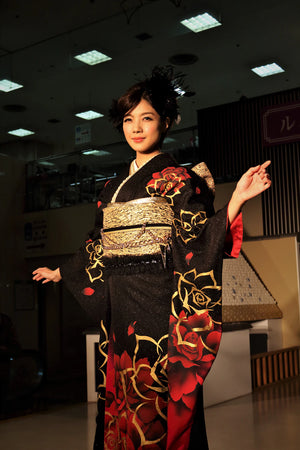 How to Style Kimonos for Every Body Type